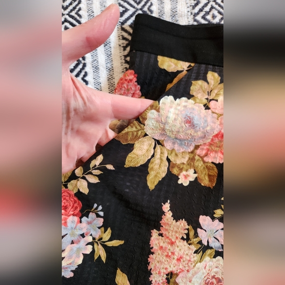 Pretty floral shorts Eve Gravel - Picture 3 of 12
